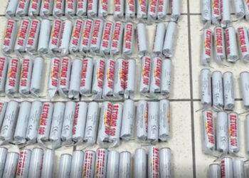 Due quintali di botti illegali sequestrati a Sassari, 3 denunce