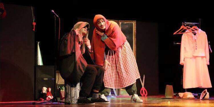 Domenica 10 e 17 dicembre alle Saline, Cappuccetto Rosso in versione rap