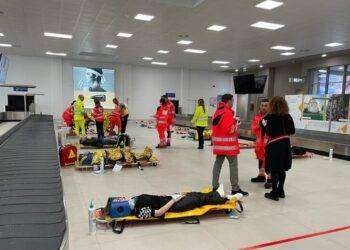 Esercitazione in aeroporto ad Alghero, simulato incidente aereo