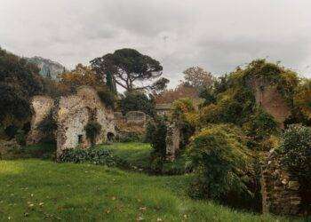 Giardino di Ninfa (Latina), apertura straordinaria l’ 8 dicembre