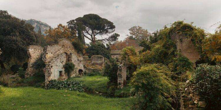 Giardino di Ninfa (Latina), apertura straordinaria l’ 8 dicembre