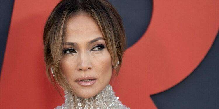 JLo in un film musicale su Bacio Della Donna Ragno