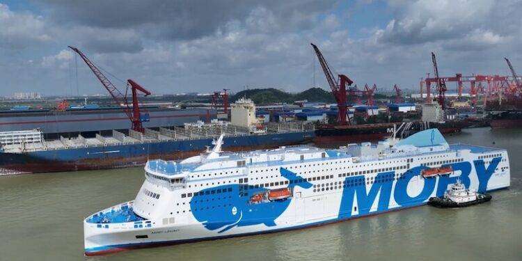 Moby: la nuova ammiraglia Legacy partita dalla Cina per Livorno