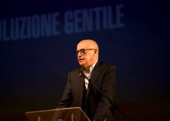 Il candidato presidente Renato Soru domenica a Cagliari e lunedì a Sanluri