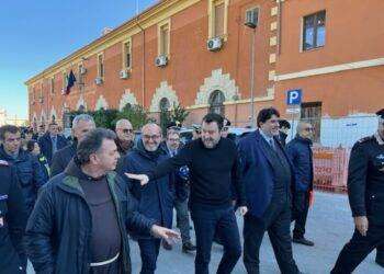 Salvini e le mancette elettorali: “Per la Sardegna pronti 10 miliardi in infrastrutture”