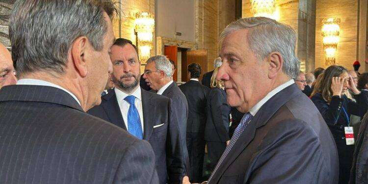 Tajani, grave che cecchini sparino nelle chiese a Gaza