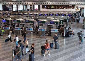 I voli per le Isole sfondano i 500 euro a Natale