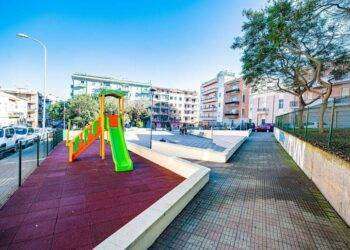 Cagliari, aperte nuove aree giochi e spazi cani a Is Mirrionis