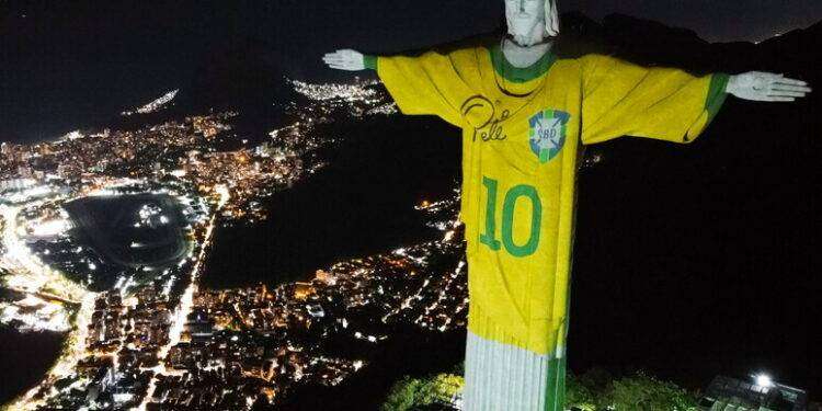 Il Brasile rende omaggio a Pelé a un anno dalla morte