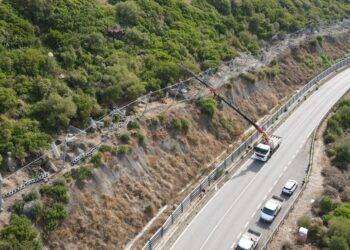 Contro caduta massi nuove barriere sulla 597 a Codrongianos