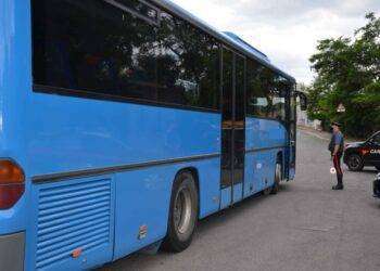 Perseguita la ex con appostamenti e sui social, arrestato