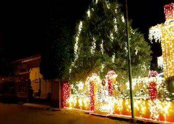 La casa di Babbo Natale è in Sardegna, 50mila led per addobbarla