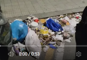 Cagliari, una discarica a cielo aperto: le immagini del quartiere Fonsarda