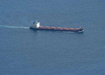 Drone colpisce una nave al largo delle coste dell’India: “Attaccata perché affiliata a Israele”