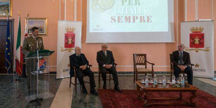 Presentato a Cagliari il calendario 2024 dell’Esercito