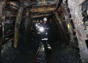 Uomini armati assaltano una miniera d’oro in Perù, 9 morti