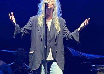 Patti Smith, malore a Bologna per la cantautrice: annullato il concerto