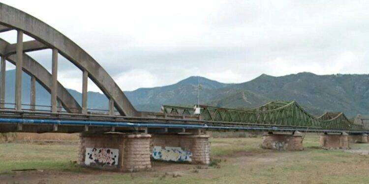 Villaputzu in piazza dopo chiusura ponte a rischio crollo