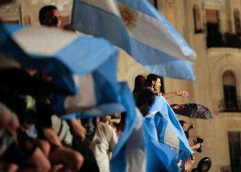 Argentina, proteste contro il mega-decreto di Milei per la deregulation