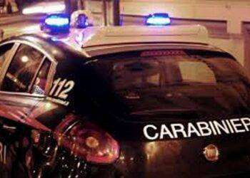 Furgone rubato va fuori strada, muore 17enne: due feriti