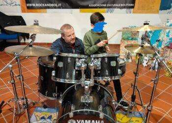 Bolotana, Rock And Bol promuove un laboratori musicale per bambini