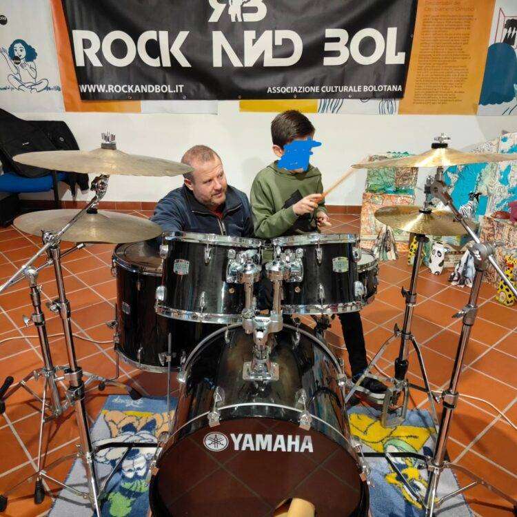 Bolotana, Rock And Bol promuove un laboratori musicale per bambini