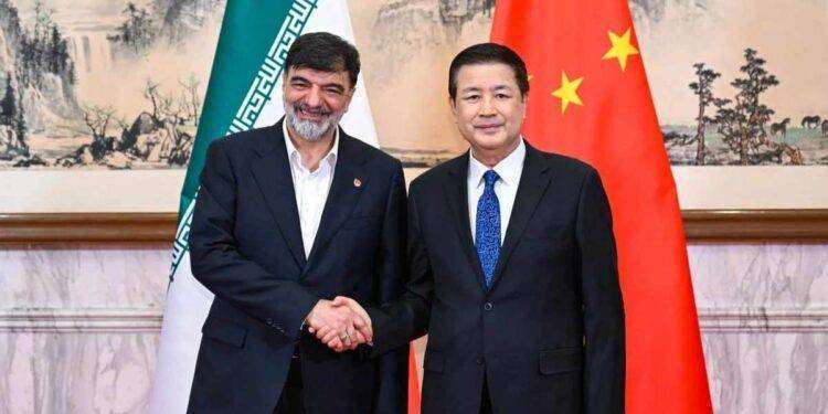 Cina e Iran firmano un protocollo d’intesa sulla cooperazione tra le forze di polizia