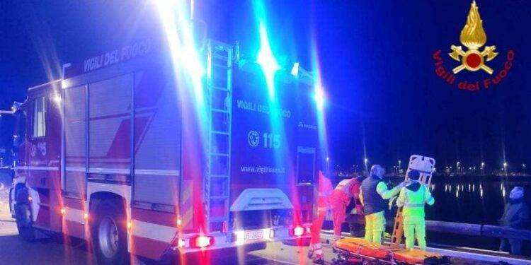 Grave incidente a Quartu, tre le auto coinvolte: una persona incastrata fra le lamiere