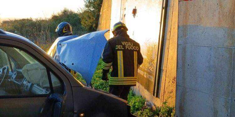 Incidente stradale a Porto Torres, un ferito