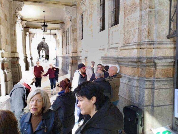 Pericolo abbattimento alberi a Monte Urpinu: protesta contro Truzzu