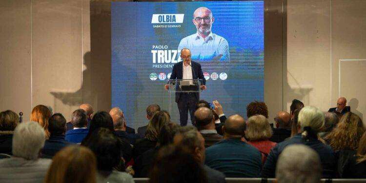 Elezioni, Truzzu a Olbia insieme a Donzelli
