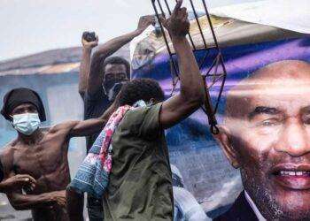 Caos nelle isole Comore: il regime taglia accesso a internet e spara sui civili