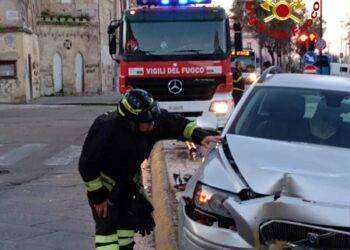 Sassari, perde il controllo dell’auto: un ferito
