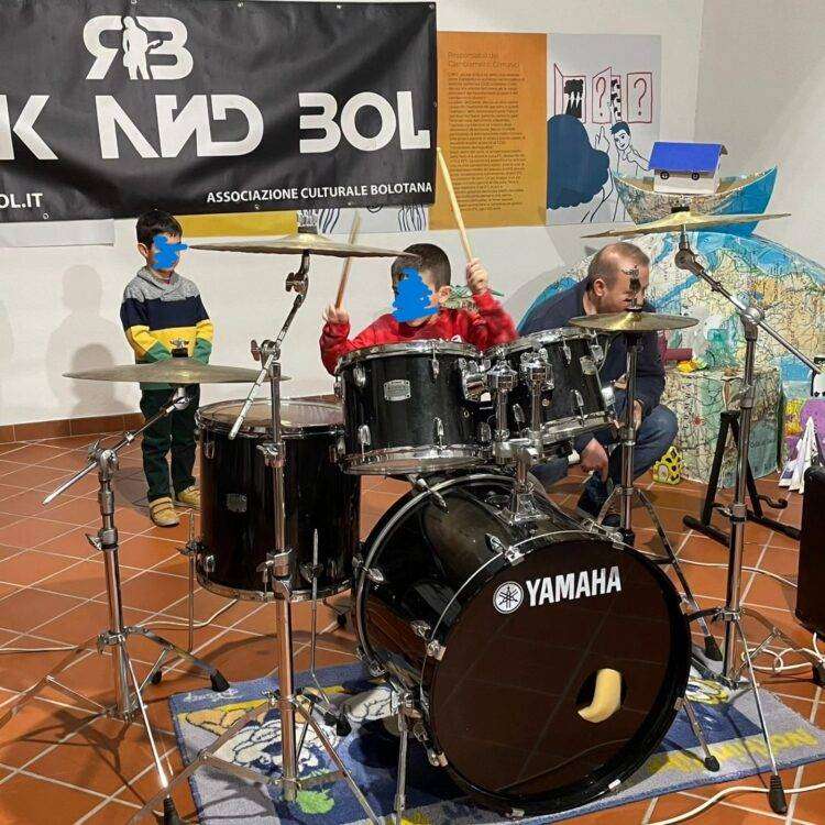 Bolotana, Rock And Bol promuove un laboratori musicale per bambini