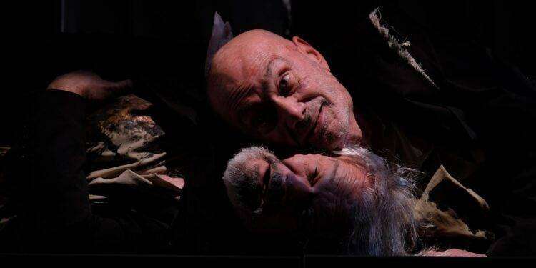 “Aspettando Godot” di Samuel Beckett – da mercoledì 31 gennaio a domenica 4 febbraio al Teatro Massimo di Cagliari