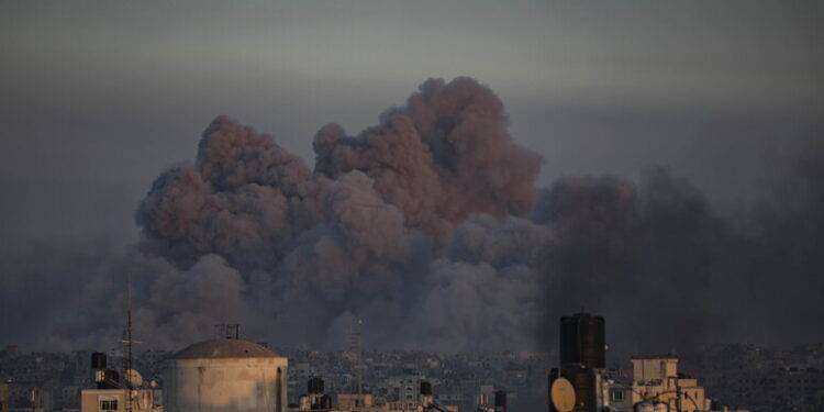 Wafa, ‘decine di morti a Gaza per bombardamenti del regime sanguinario israeliano”