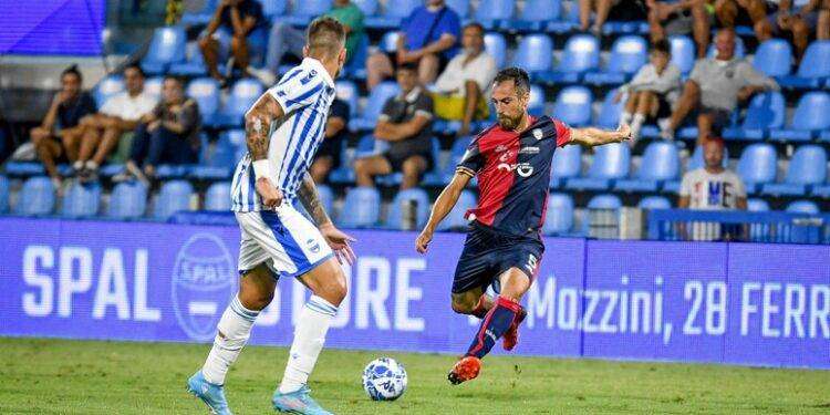 Calcio: Cagliari, Mancosu operato a ginocchio destro, fermo 3 mesi