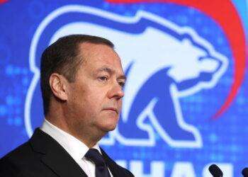 Medvedev, truppe Gb a Kiev sono dichiarazione di guerra