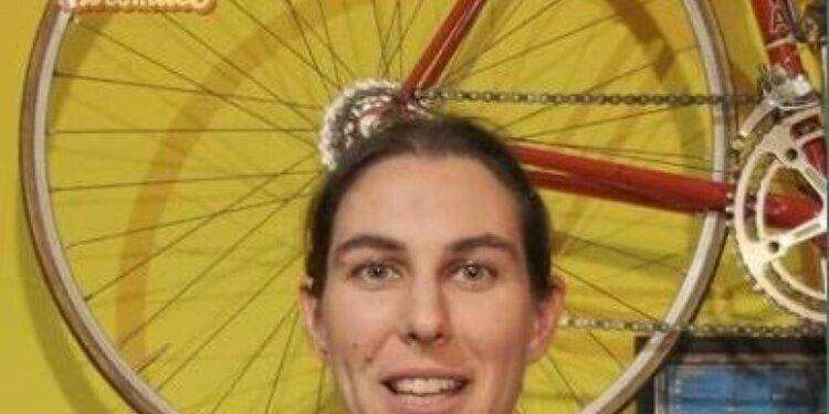 Monica, guida ambientale partita in bici per giro del mondo