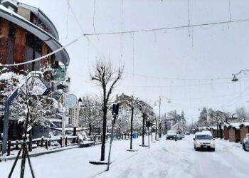 Arriva l’inverno, le temperature giù di 5-7 gradi ma senza gelo