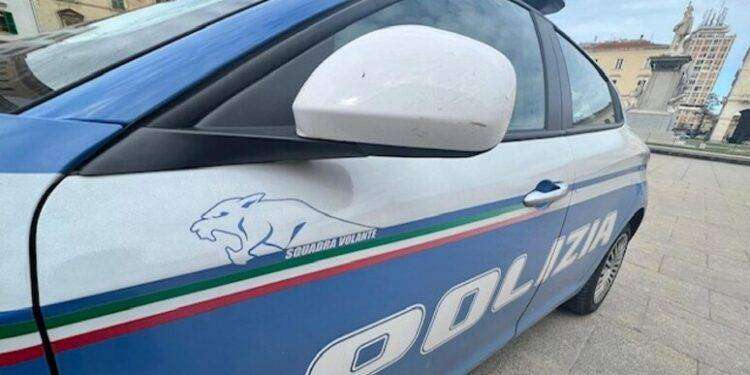 Schiaffi e violenze al figlio disabile di 11 anni, arrestato