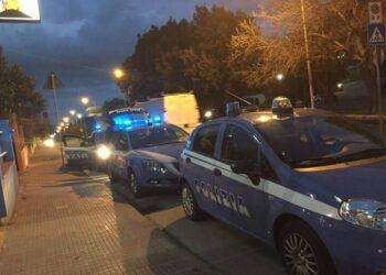 Brucia un’auto e aggredisce poliziotti, arrestato a Iglesias