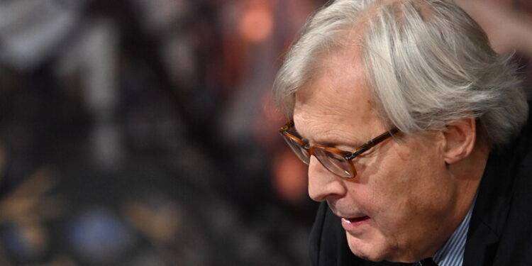 Accusato di avere diffamato Raggi, Sgarbi condannato