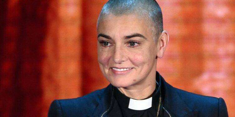 Il coroner britannico: ‘Sinead O’Connor è morta di cause naturali’