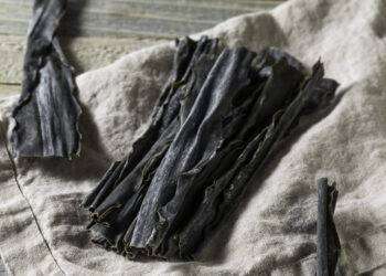 Alghe Kombu disidratate richiamate per iodio oltre i limiti di legge