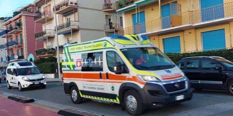 Investito da tubo metallico, muore un operaio