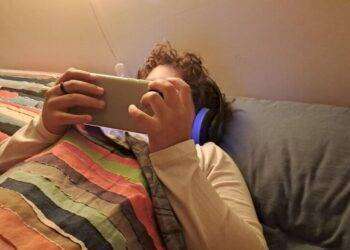 Smartphone vietati agli under 11, San Marino verso una legge