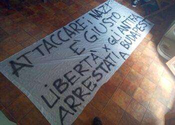 Ilaria Salis, l’insegnante l’italiana in carcere in Ungheria da quasi 12 mesi: sit-in a Cagliari
