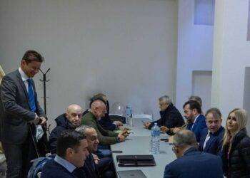 Regionali: Truzzu riunisce la coalizione, ‘centrodestra è unito’