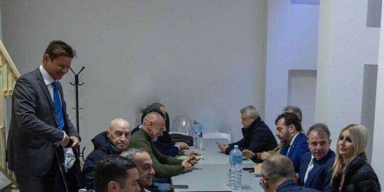 Regionali: Truzzu riunisce la coalizione, ‘centrodestra è unito’